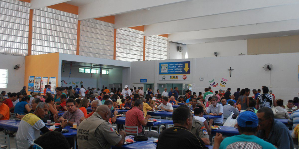 VIVA!!!! A PREFEITURA REABRE RESTAURANTE POPULAR EM CAMPO GRANDE!!!