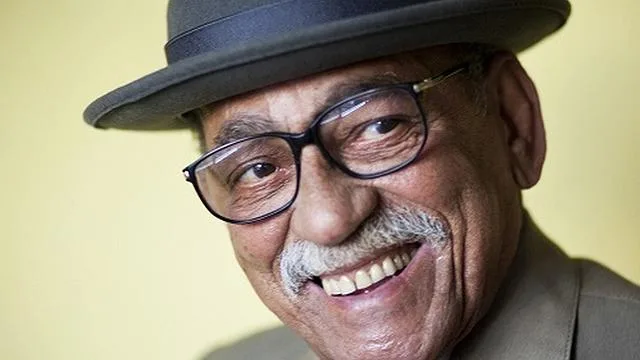 Familiares e amigos se despedem de Wilson das Neves