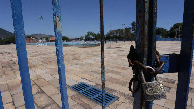 CENTRO ESPORTIVO EM CAMPO GRANDE DEMITE 120 PROFESSORES!!!