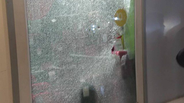 HOMEM É BALEADO NO PESCOÇO EM SHOPPING NA ZONA OESTE!!!!