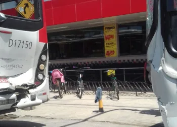 ACIDENTE NA ESTRADA DO CAMPINHO