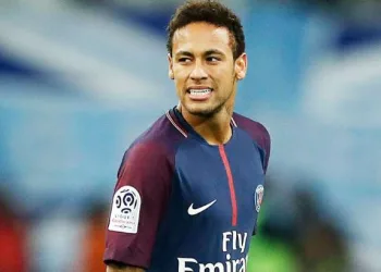 Santos recebe R$ 34 milhões do PSG