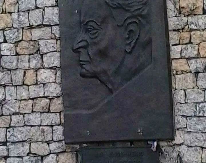 CONHECE ALIM PEDRO? NÃO? ENTÃO LEIA…