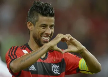 ESCOLINHA DE FUTEBOL NA ZONA OESTE GANHA APOIO DE LÉO MOURA!!