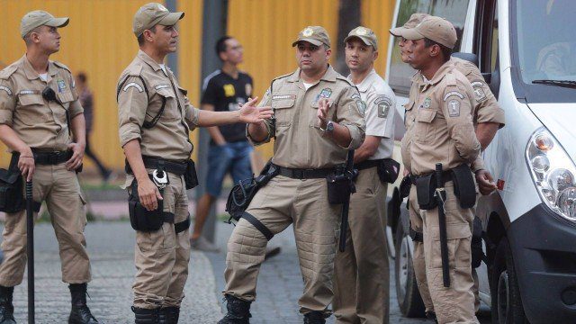 VOCÊ É A FAVOR DA GUARDA MUNICIPAL TER ARMA DE FOGO? LEIA E OPINEM!!