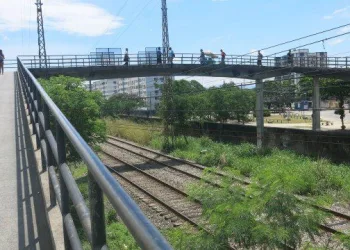 URGENTE!!! PASSARELA DE CAMPO GRANDE PODE CAIR!!! LEIA.