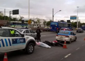 MOTOQUEIRO É MORTO NA AVENIDA BRASIL!!!