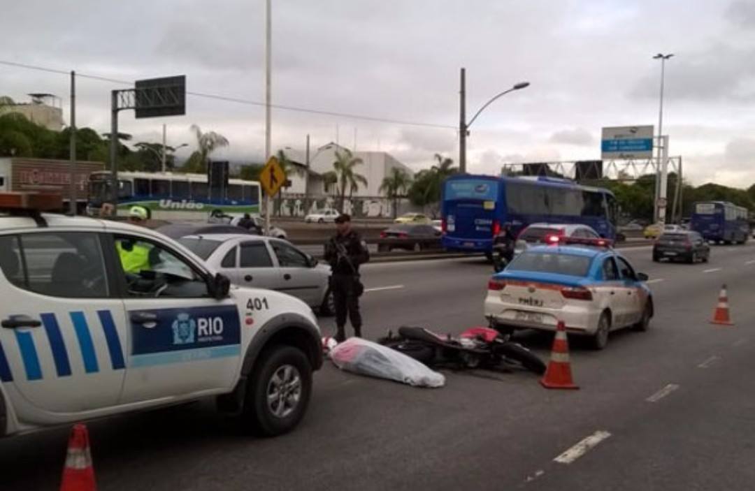 MOTOQUEIRO É MORTO NA AVENIDA BRASIL!!!