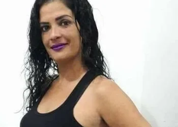 DESAPARECIDA À CAMINHO DE SANTÍSSIMO!!! COMPARTILHEM!!!