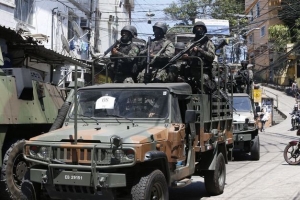 exército em operação no rio