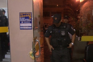 policial prestando depoimento