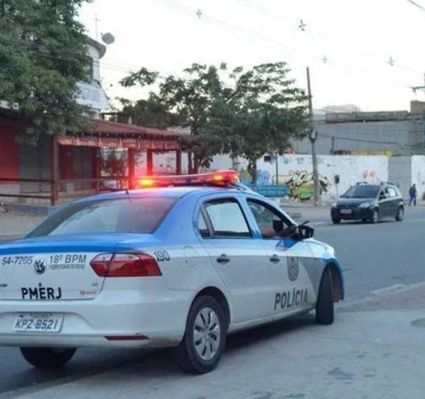TIROTEIO E PERSEGUIÇÃO NA AV. CESÁRIO DE MELO