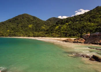 7 praias do Rio de Janeiro que você precisa dar um mergulho