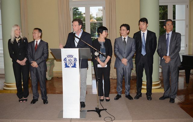 Iluminação de LED para Avenida Rio Branco e via de Bangu
