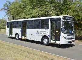 ATITUDE LOUVÁVEL DE MOTORISTA DE ÔNIBUS!