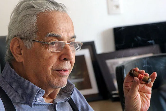 Eurico Miranda derrota Julio Brant em votação polêmica no Vasco
