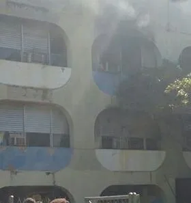 ESCOLA NA ZONA OESTE ESTÁ  PEGANDO FOGO!!!