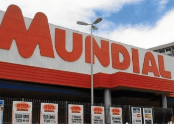 URGENTE!!!  Trabalhadores da rede de mercados Mundial paralisaram atividades