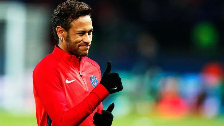 Anfitrião da seleção na França, Neymar muda de ares em meio a polêmicas no PSG