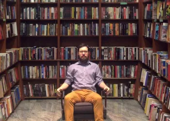 Embriagado, manobrista de valet bate em Uber e mata passageiro