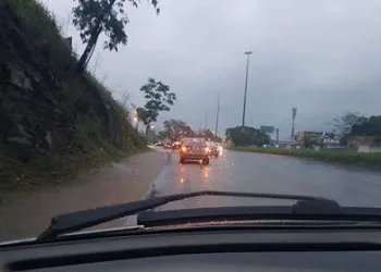 ARRASTÃO NA AVENIDA BRASIL NA ALTURA DO LAMEIRÃO!!!