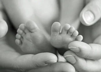 Bebê tem cabeça arrancada durante o parto