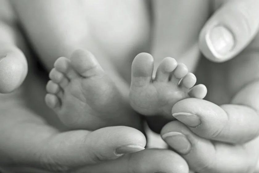 Bebê tem cabeça arrancada durante o parto