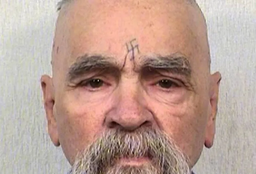 Charles Manson morre nos EUA aos 83 anos