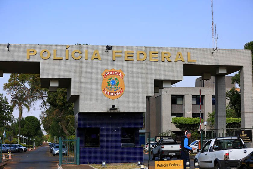 Policia Federal apura golpes de pastores evangélicos em fiéis