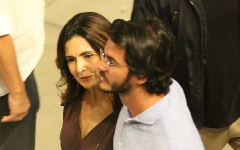 FÁTIMA BERNARDES ESTÁ CIRCULANDO COM UM NOVO NAMORADO???