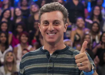 LUCIANO HUCK DEFINE SOBRE CANDIDATURA A PRESIDÊNCIA!!!