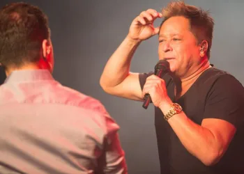 É MOLE? GERENTE DE BANCO DA CALOTE EM VÁRIOS CANTORES!!!