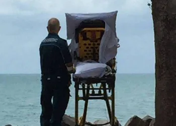 Paramédicos mudam rota para paciente terminal ver mar pela última vez