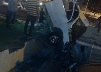 CARRO CAPOTA E HOMEM MORRE NA ZONA OESTE DO RIO!!!