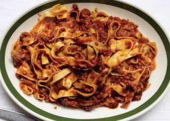 RECEITA DO DIA – Pappardelle bolonhesa