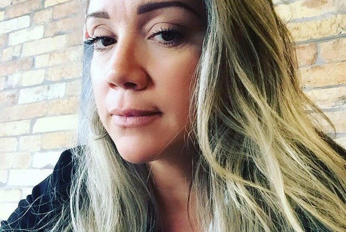 Mulher morre esfaqueada após discussão de trânsito
