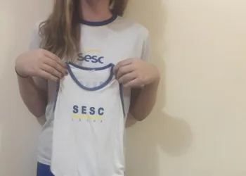 Garota trans é expulsa de escola no Ceará e mãe pede ajuda na internet
