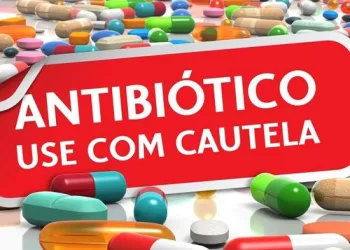 ANTIBIÓTICO NA HORA CERTA. POR QUE?