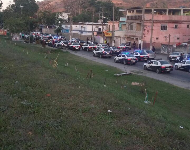 OPERAÇÃO NA VILA KENNEDY! ATENÇÃO NA REGIÃO!