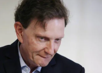 CRIVELLA ELEVA GASTOS DA PREFEITURA