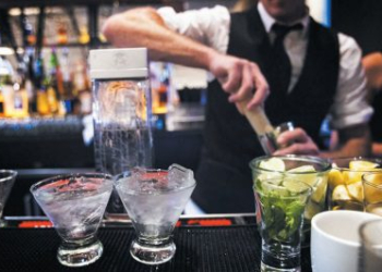 Curso de Bartender forma nova turma nesta terça-feira