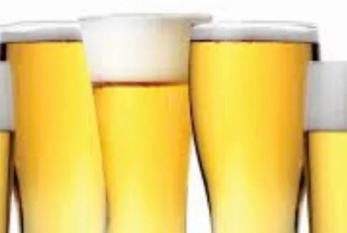 Pesquisadores procuram voluntários para beber cerveja todo dia por 2 meses