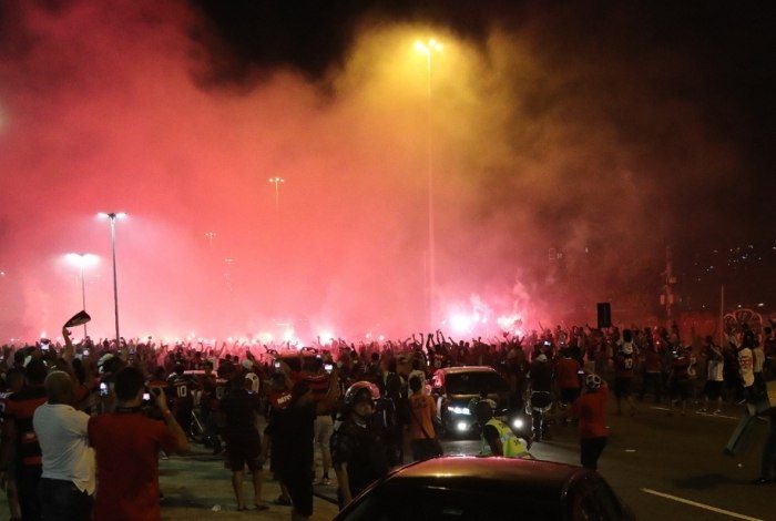 Conmebol pode excluir Flamengo da Libertadores por causa da confusão no Maracanã