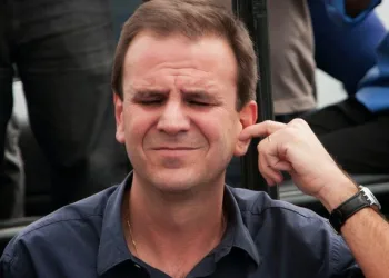 ATENÇÃO!!! EDUARDO PAES ESTÁ INELEGÍVEL!!!