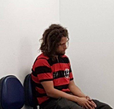 Torcedor do Flamengo que desceu no Maracanã de paraquedas é detido por invasão!!!