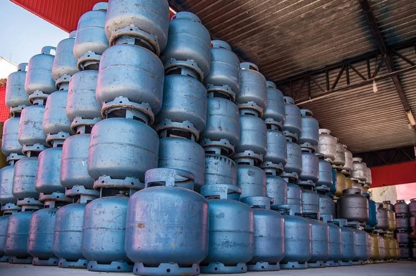 Prepare o bolso. Gás de cozinha fica 8,9% mais caro nesta terça