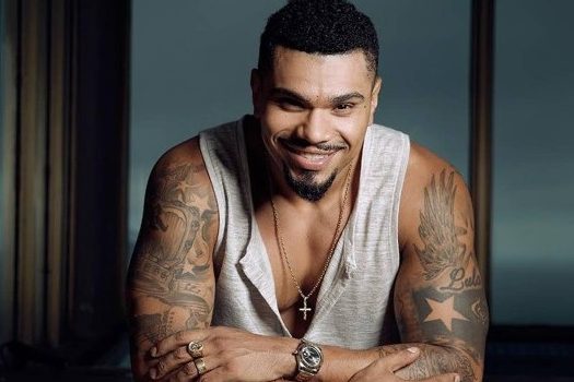 Ex-mulher de Naldo afirma que apanhava do cantor: “Ele é doente”