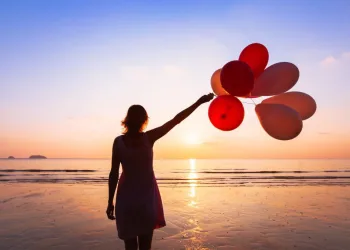 30 frases de grandes escritores para levantar seu astral