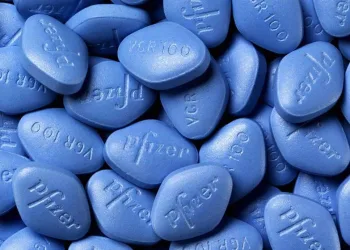 Fumaça da fábrica de Viagra tem causado ereções em moradores