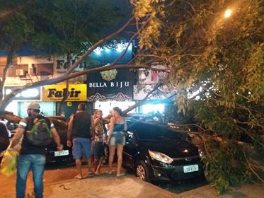 [FOTOS] VENTANIA E CHUVA EM CAMPO GRANDE